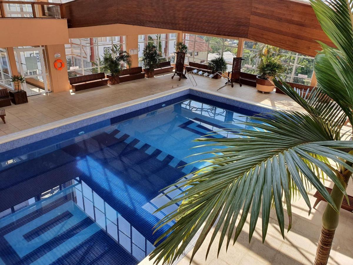 Apto No Centro De Gramado Com Piscina Termica Exteriér fotografie
